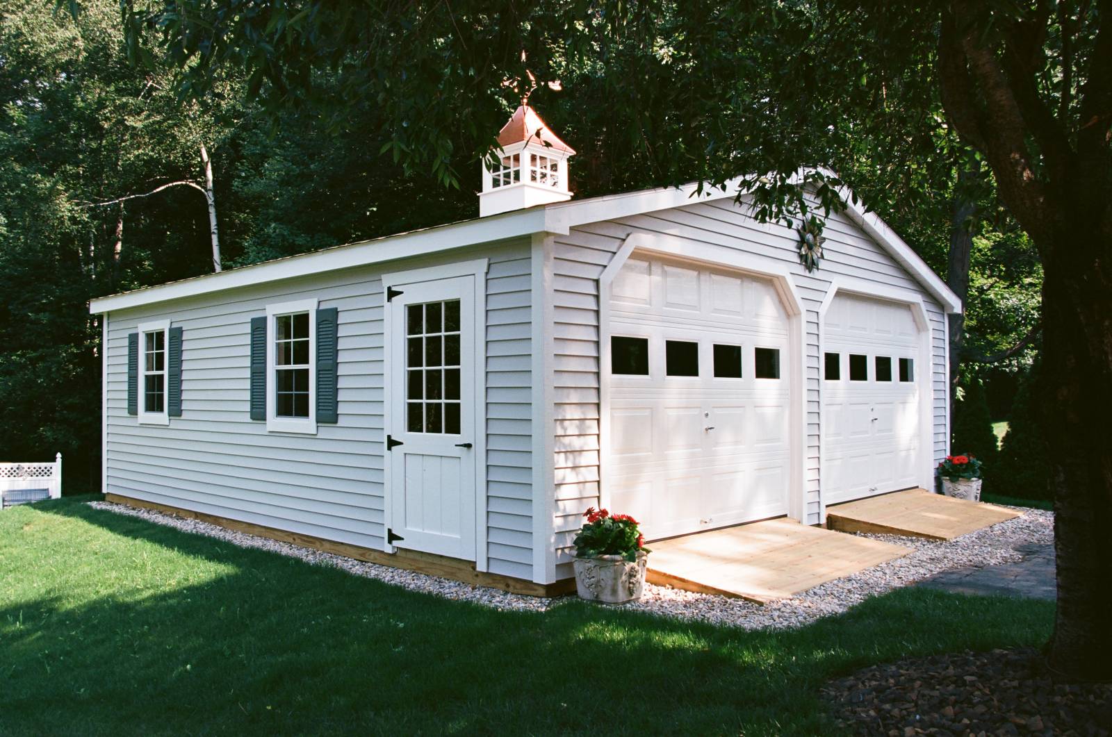 24' x 24' Classic Craftsman Garage Shown with Options