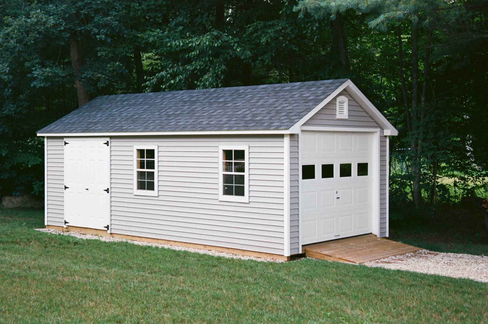12' x 24' Traditional Cape Garage, Tolland, CT