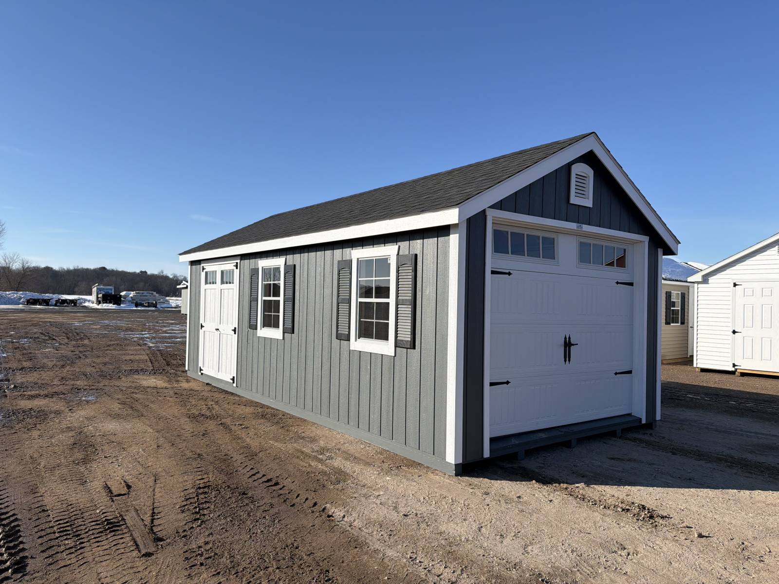 E113823