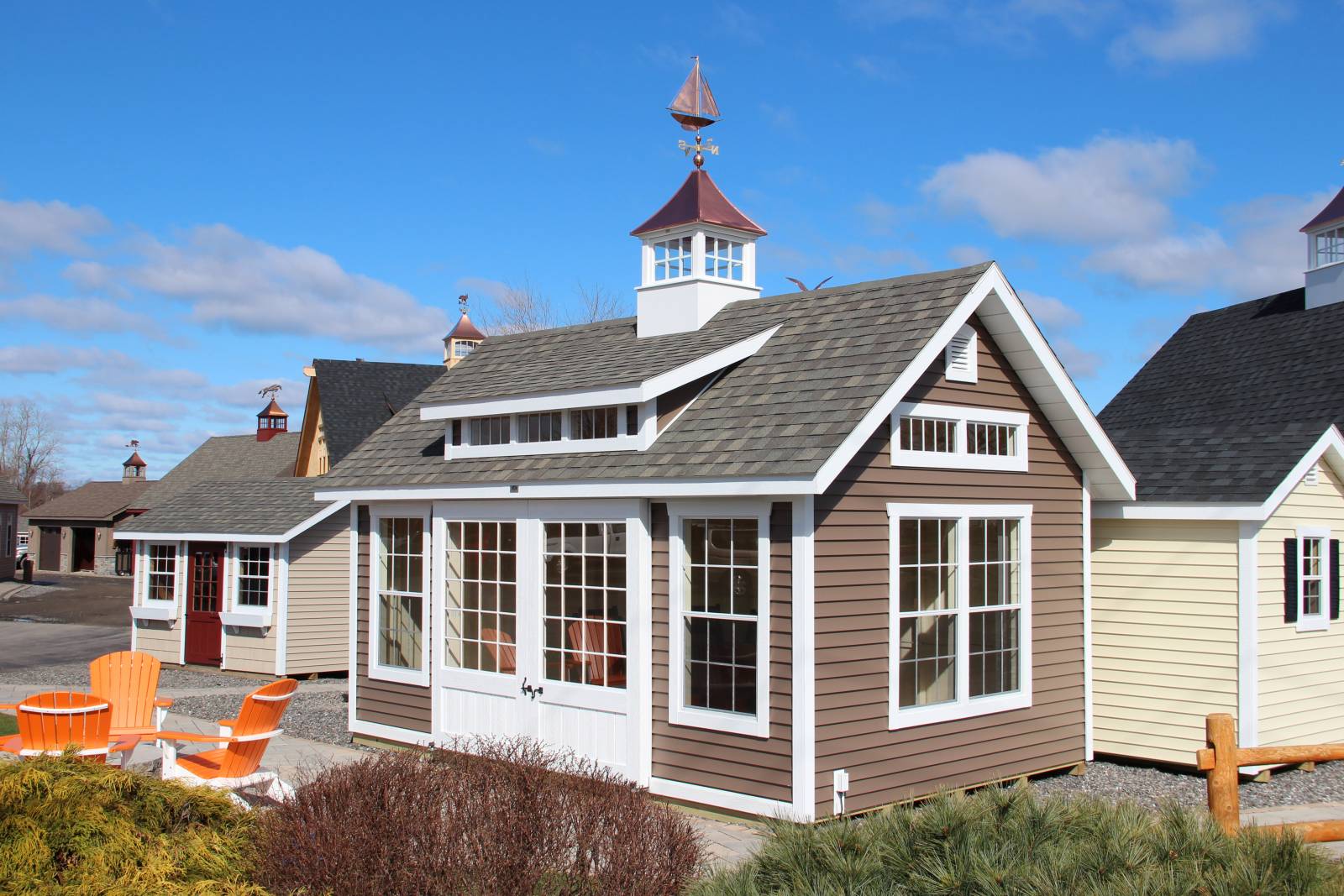 12' x 18' Victorian Carriage House (with painted interior & southern yellow pine floor)
