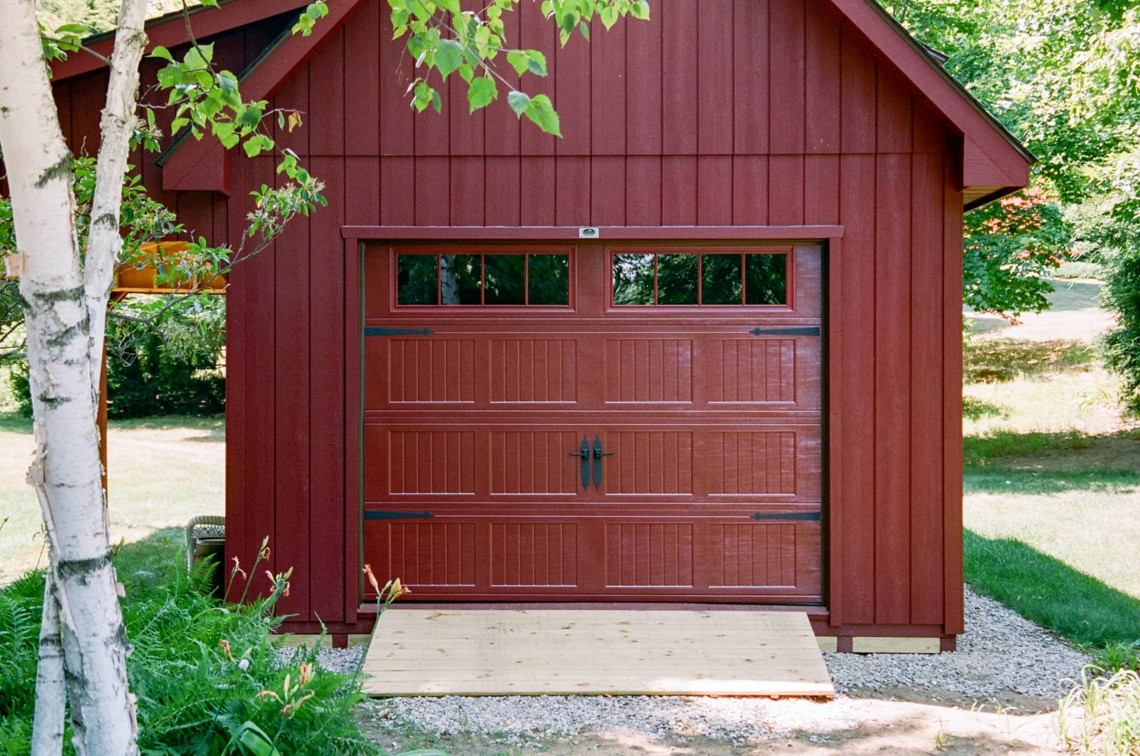 9' x 7' Carriage-Style Overhead Door with Square Glass