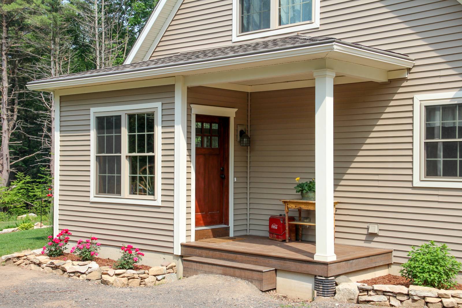 Overhang with mud room entry