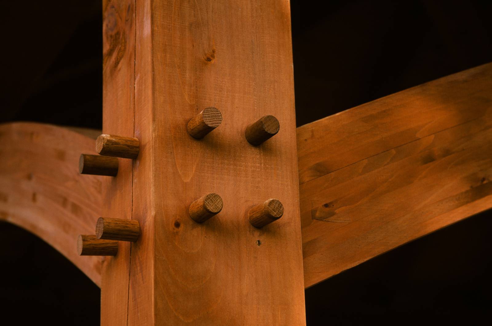Eastern white pine frame with oak pegs