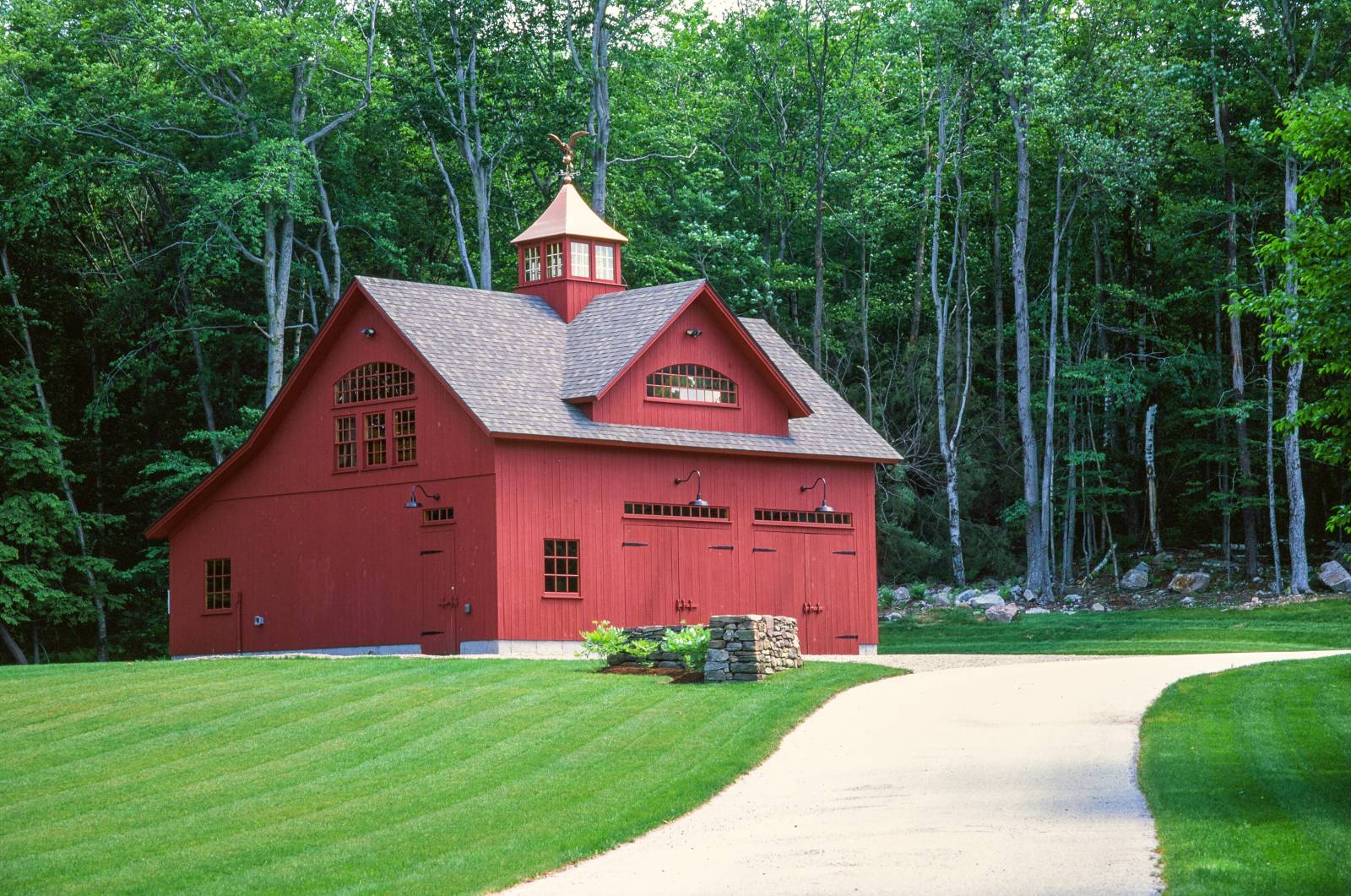 22' x 32' Carriage Barn with 10' Lean-To (Winhall VT)