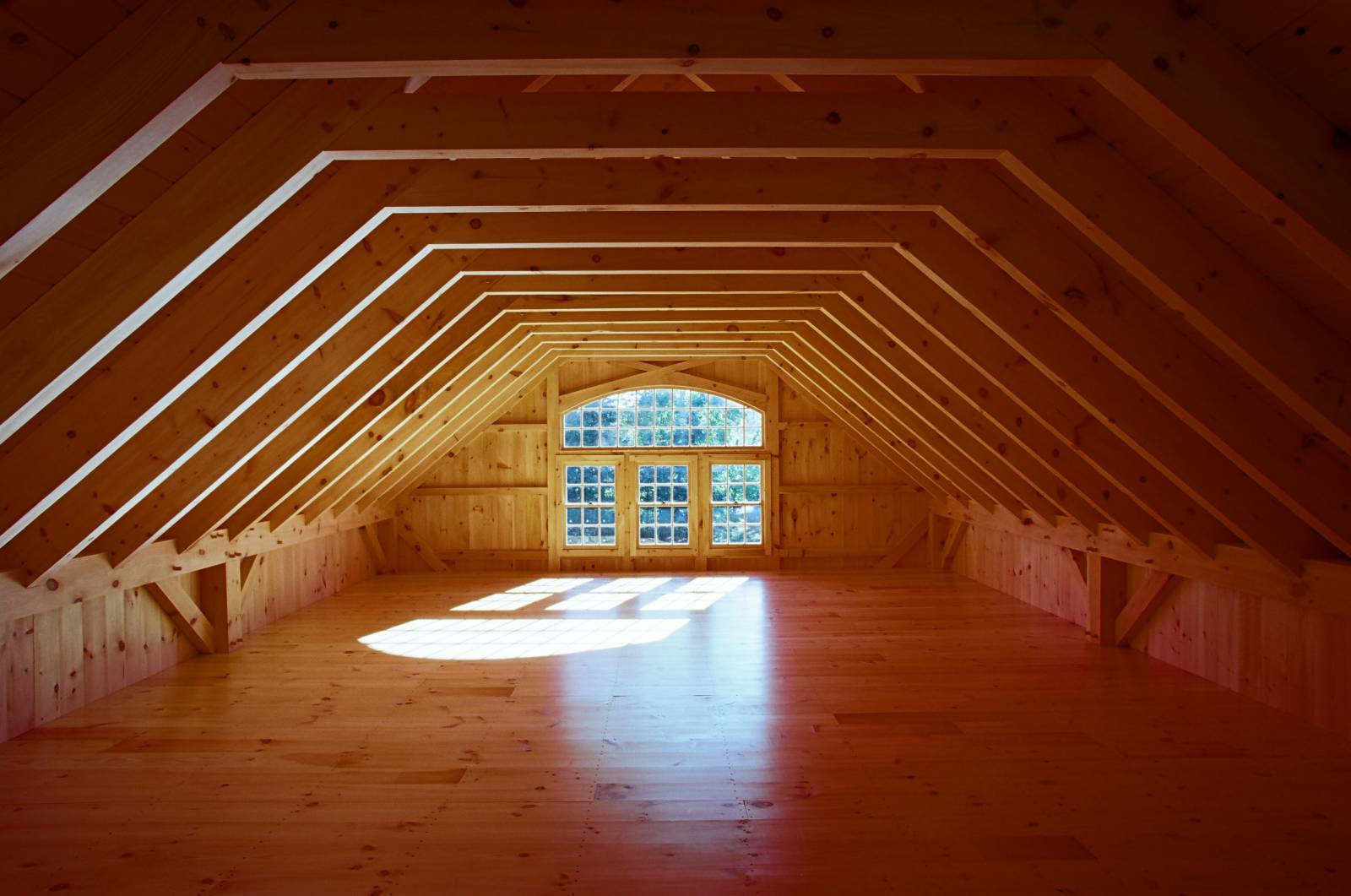 22' x 36' Upstairs Floor Space