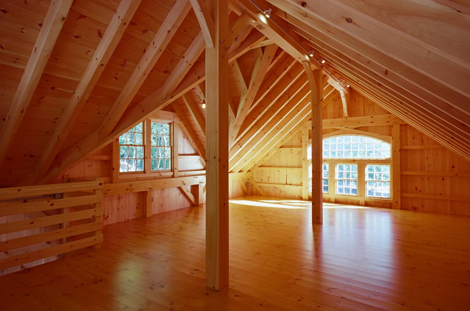 Bank barn upstairs space with reverse gable dormer & structural ridge