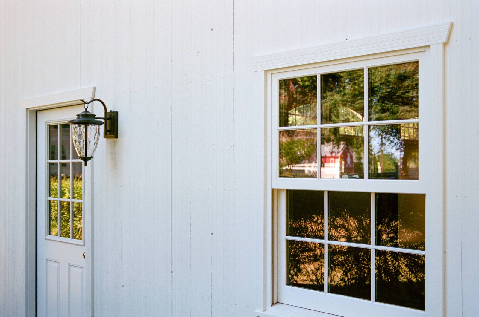 Entry door and window detail
