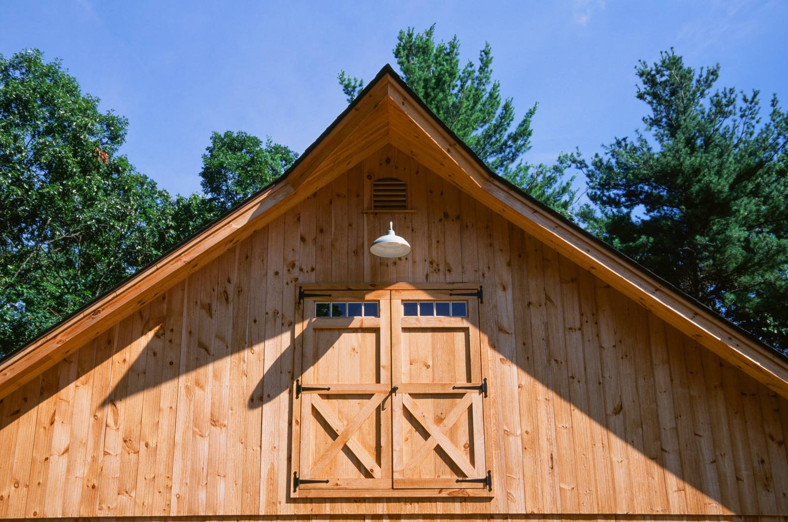 Cow catcher gable peak & hayloft doors