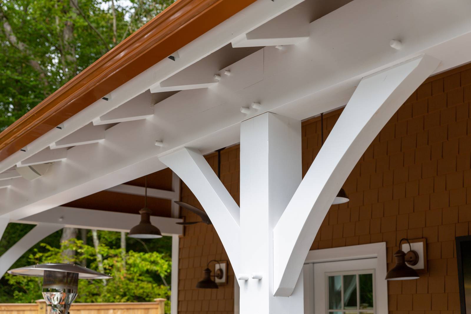 Arched Knee Brace Joinery