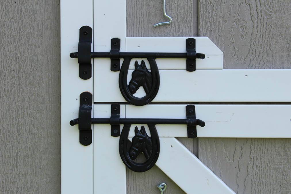 Horseshoe Latches