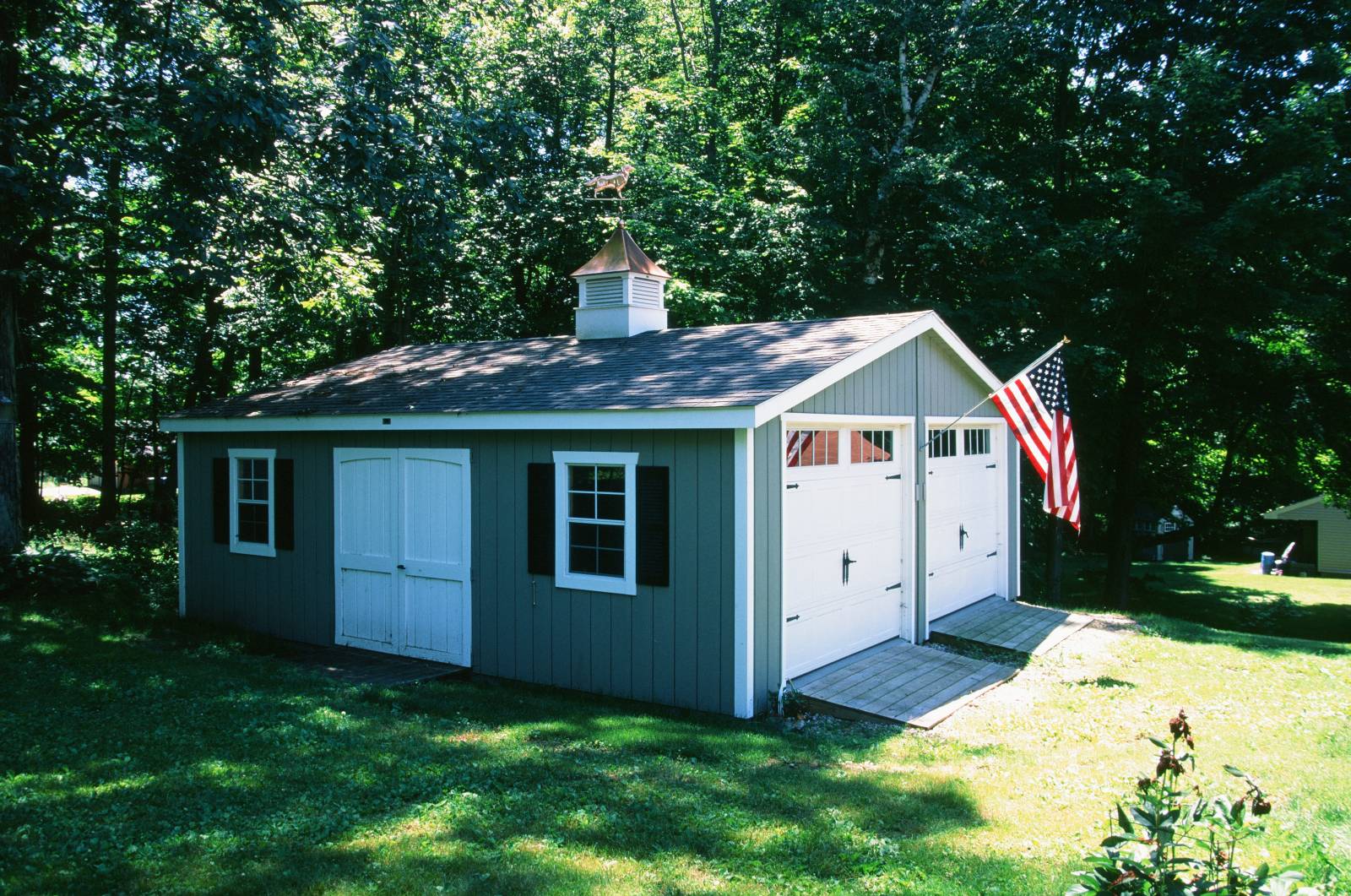 24' x 24' Classic Craftsman Garage Shown with Options