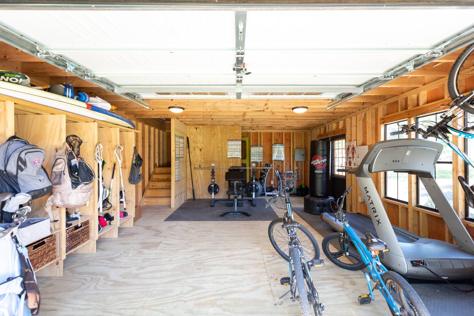 18' x 24' Grand Victorian Cape Garage • First Floor
