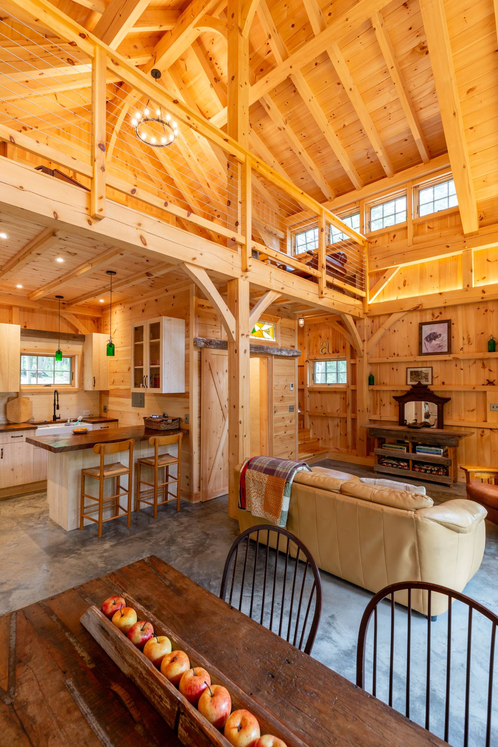 Guest Barn in the Woods | The Barn Yard, image size:1600x2400