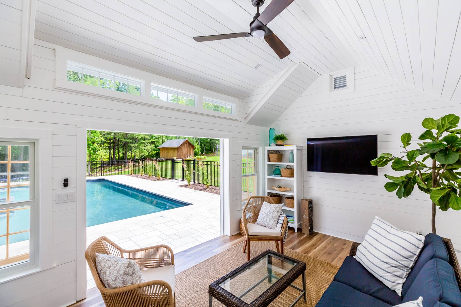 The Ideal Poolhouse