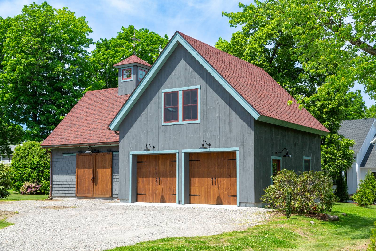 1,900 sq. ft Timber Frame Barn, Massachusetts