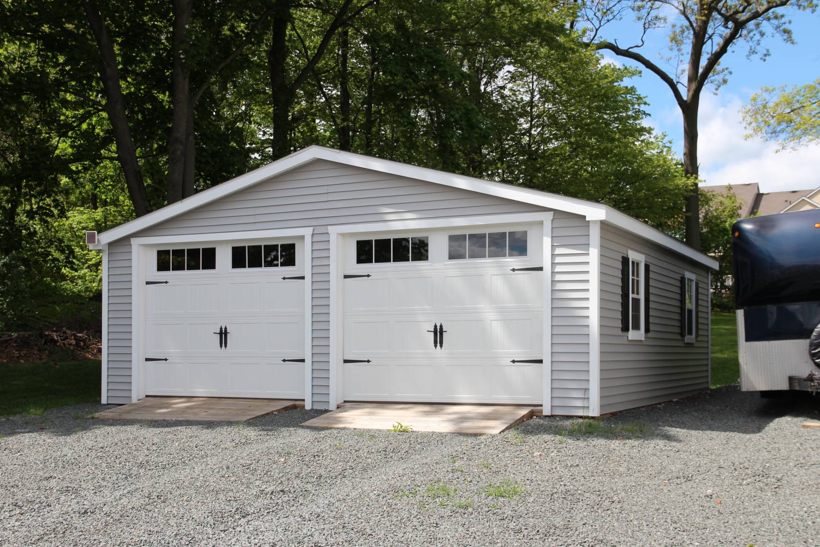 24' x 24' Classic Craftsman Garage Shown with Options