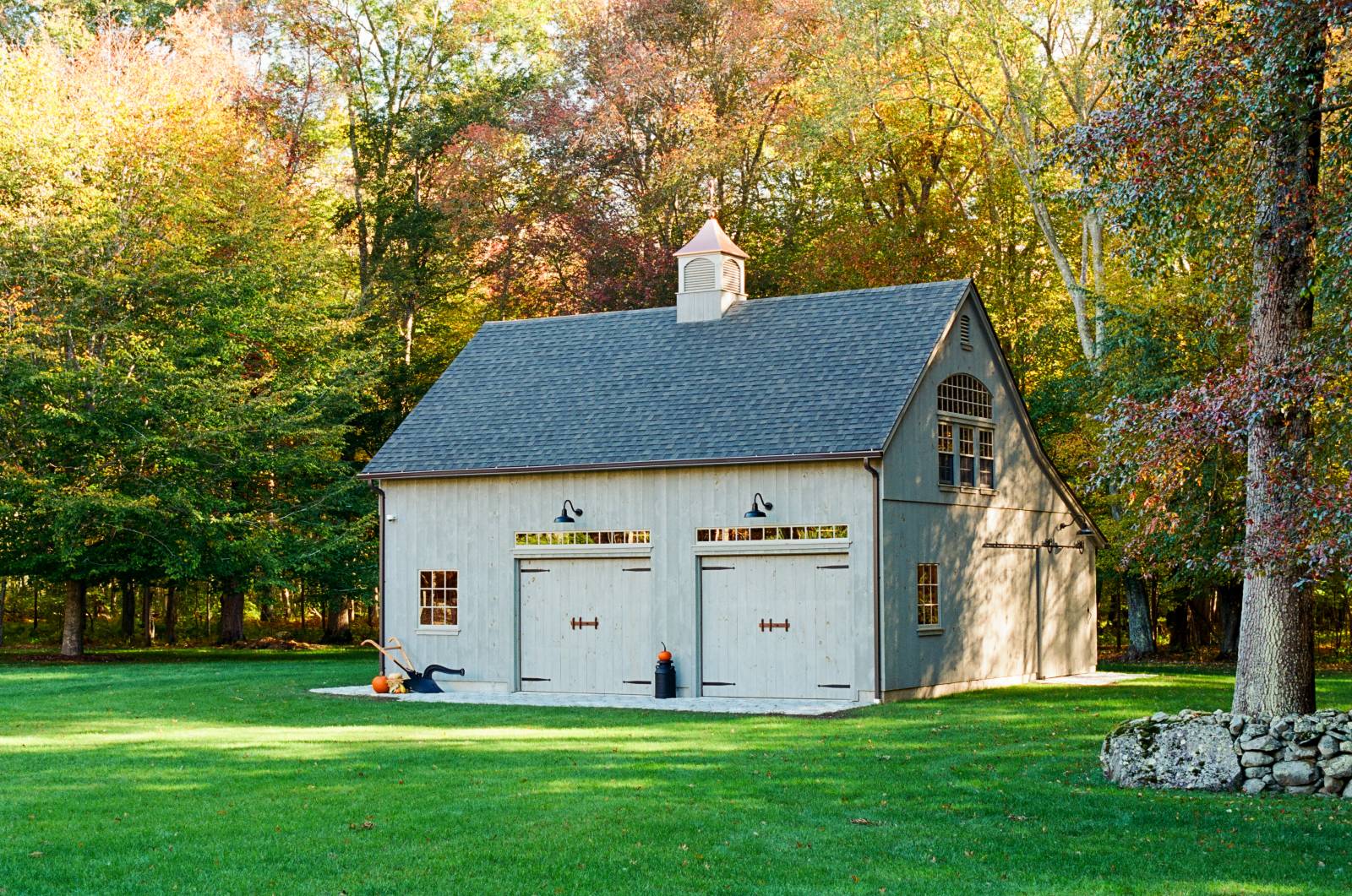 32' x 32' Lenox Carriage Barn in the Fall