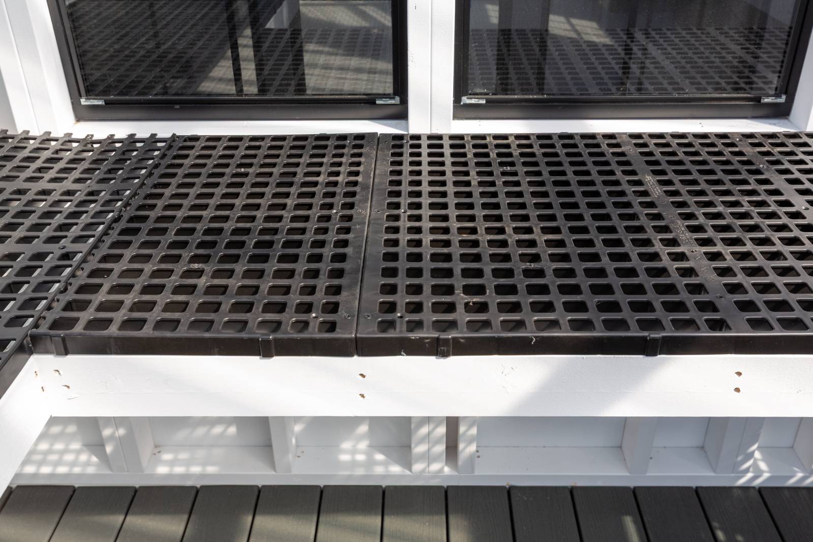 Corrugated Potting Bench