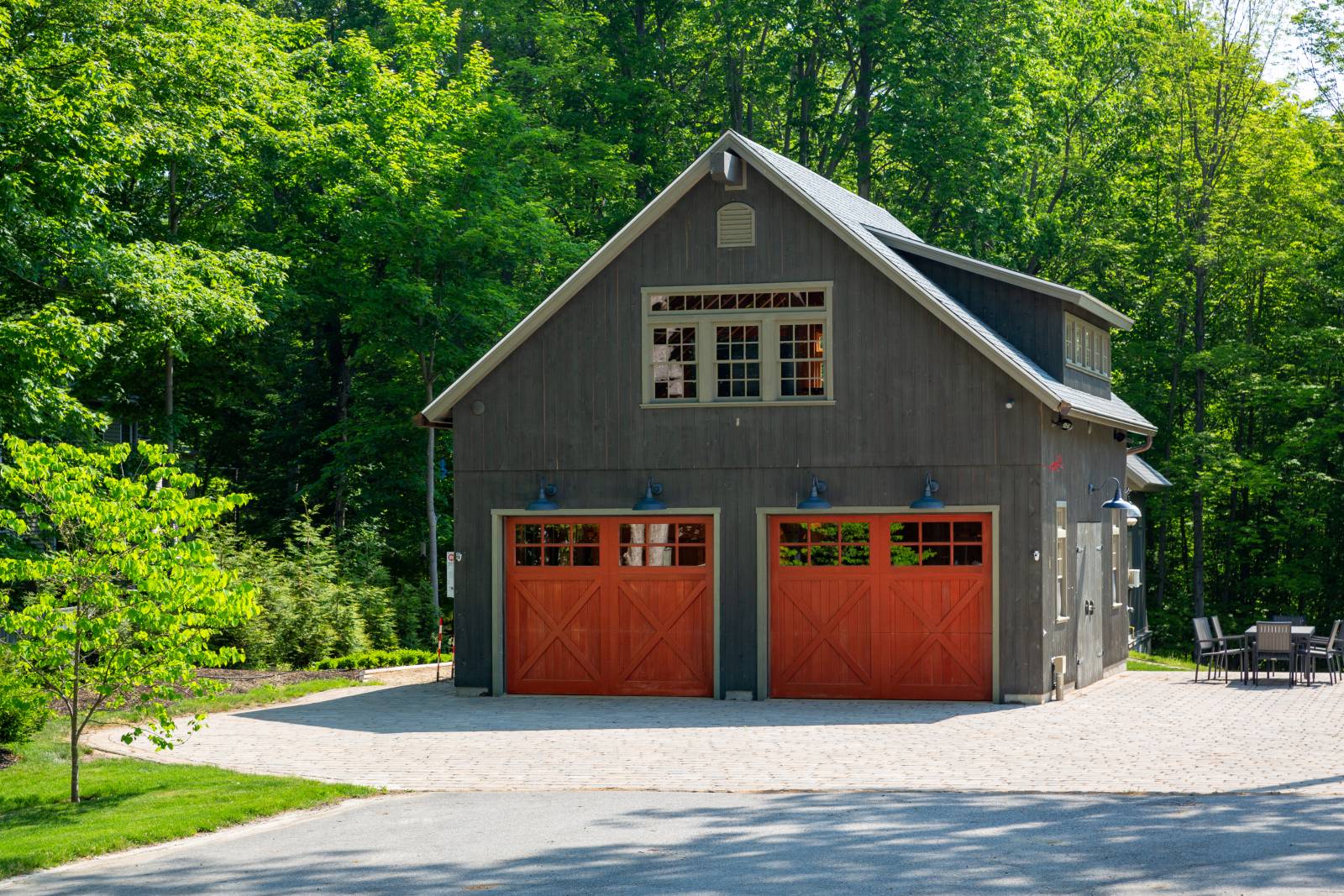 26' x 28' Plymouth Carriage Barn Shown with Options