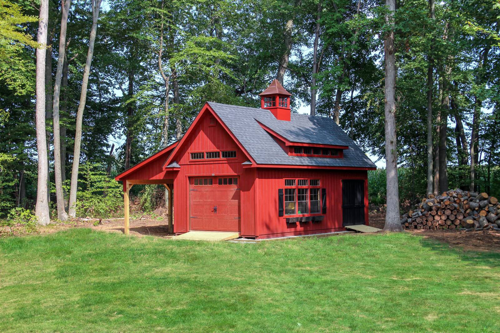 14' x 26' Grand Victorian Cape Garage Shown with Options