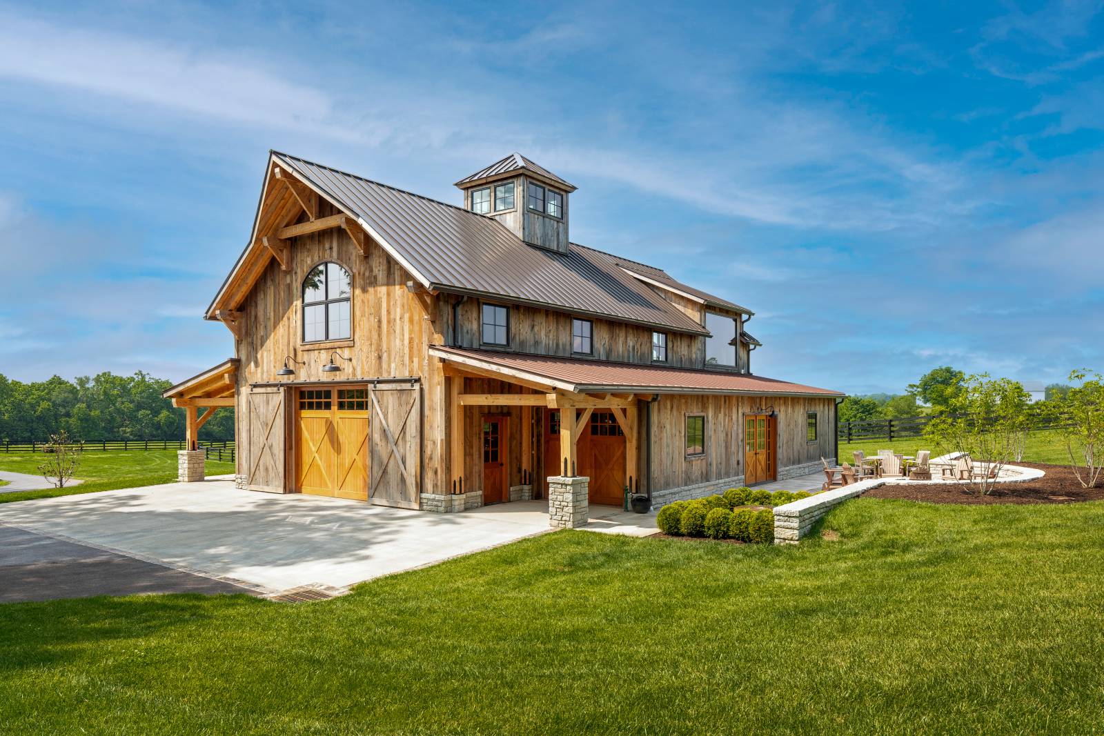 52' x 60' Timber Frame Barn, Paris, KY
