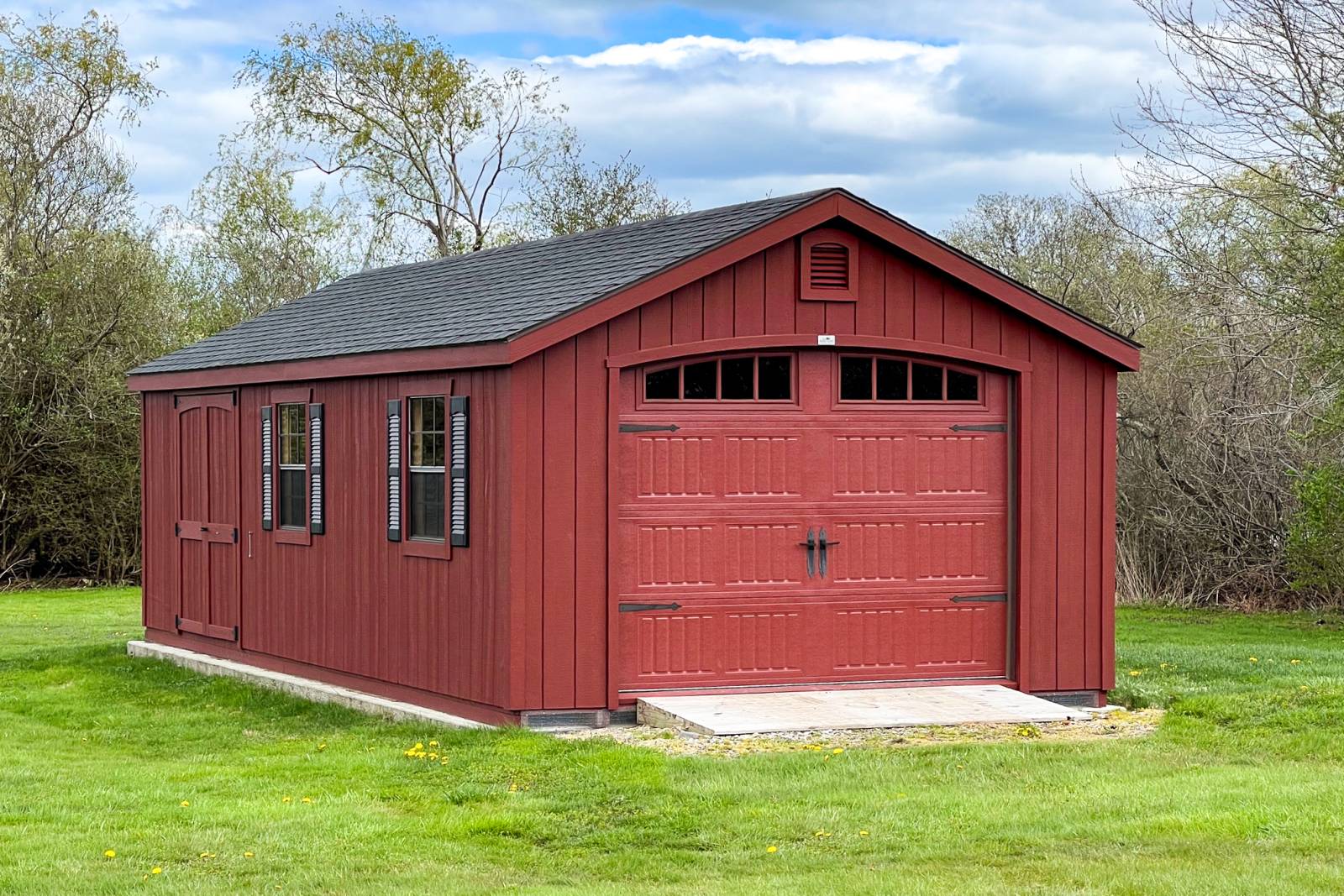14' x 30' Classic Cape Garage Shown with Options