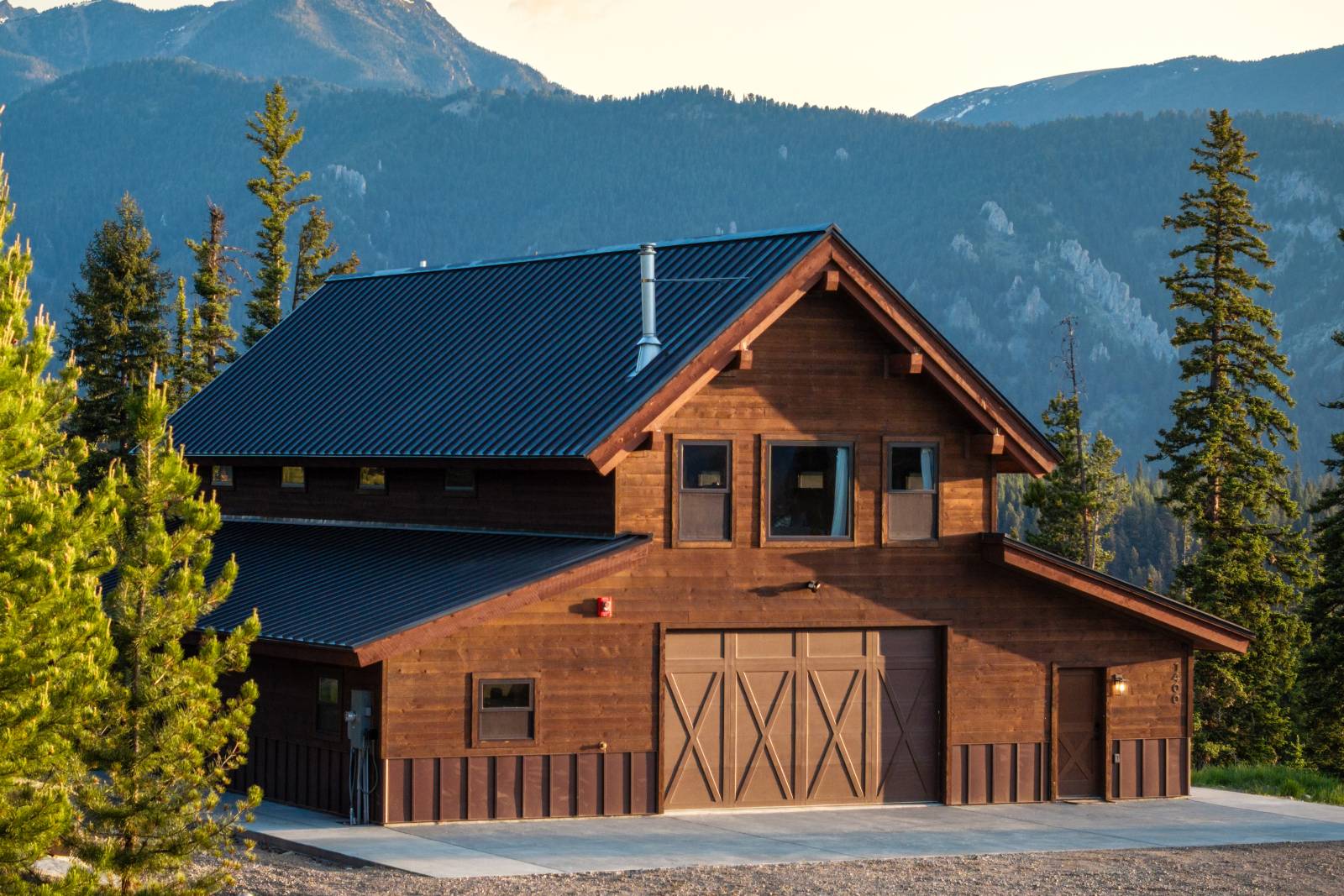 44' x 60' Riverton Monitor Barn Shown with Options