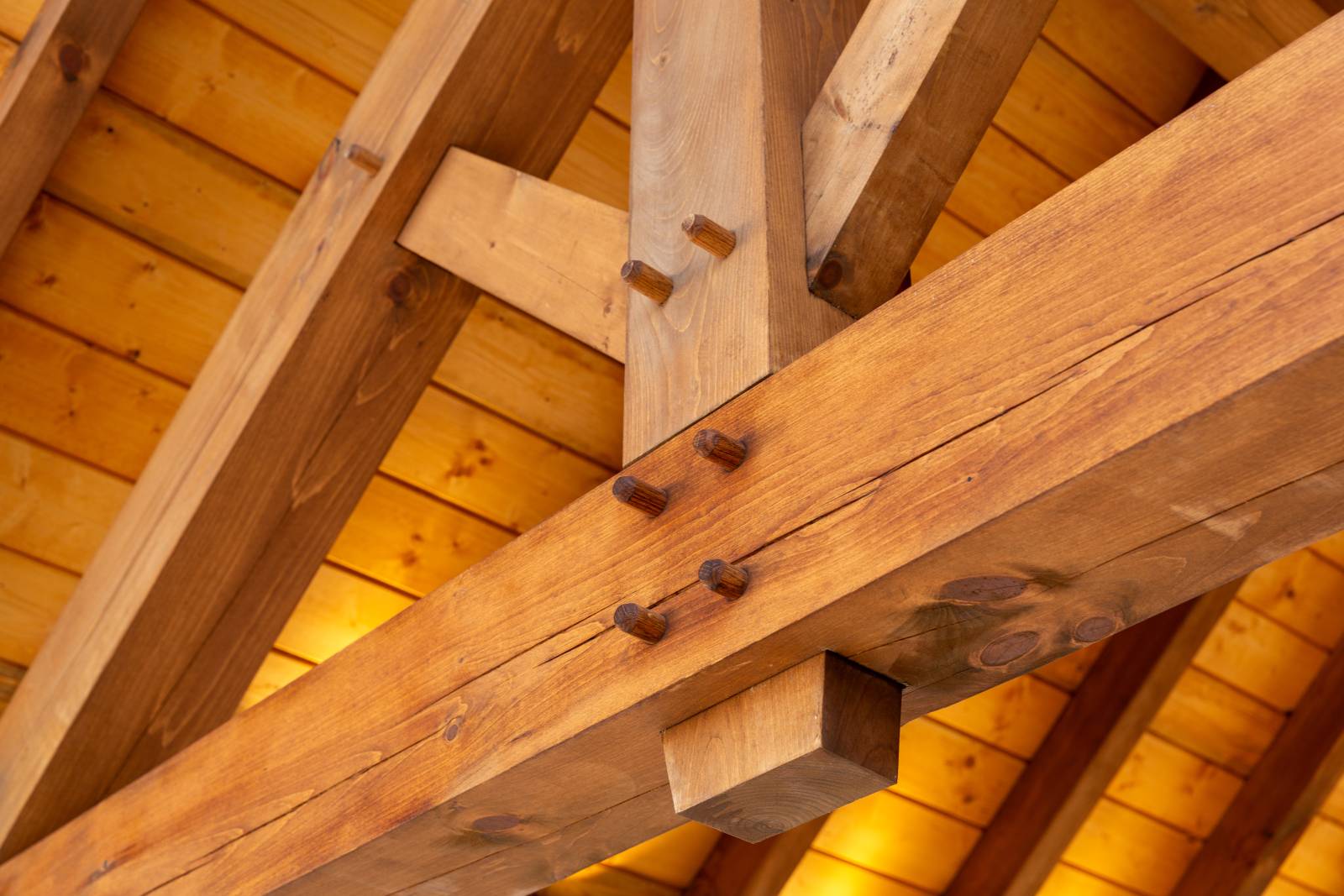 Post & beam construction with authentic joinery using hardwood oak pegs