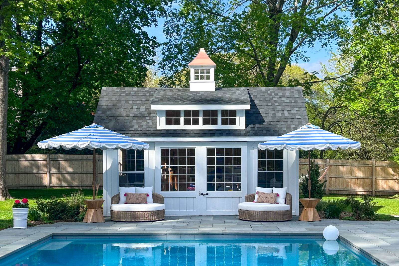 12' x 18' Victorian Carriage House Shown with Options