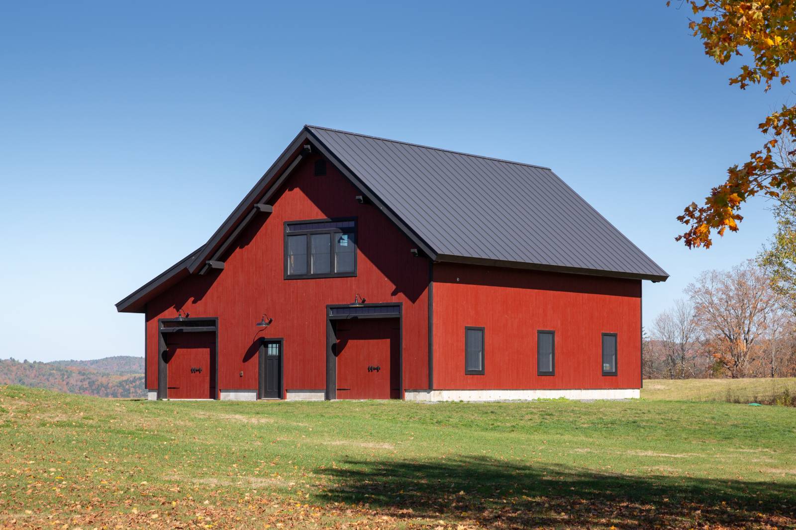 42' x 45' Lenox Carriage Barn Shown with Options