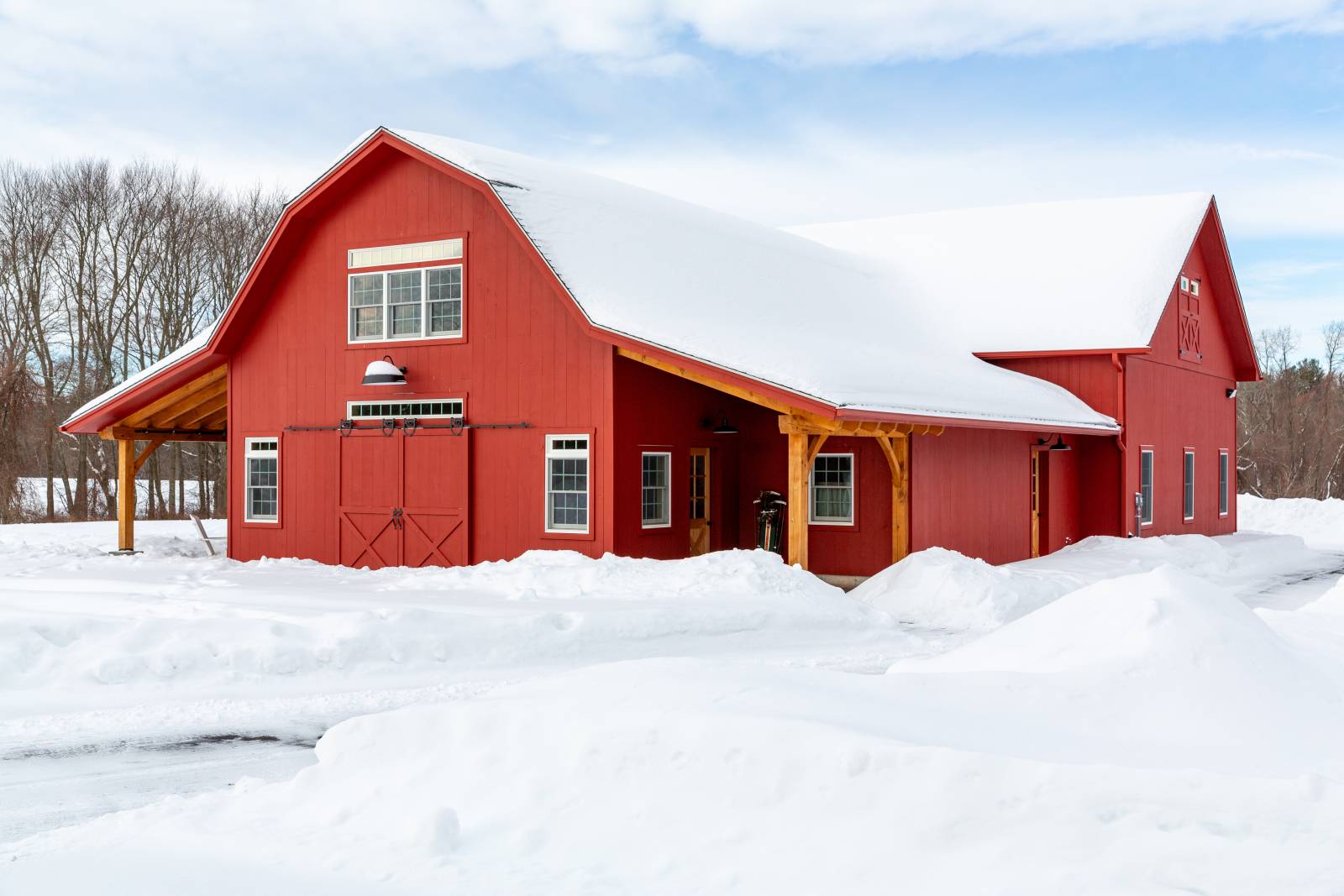 26' x 40' Patriot Barn with 34' x 52' Attached Garage, Tolland, CT