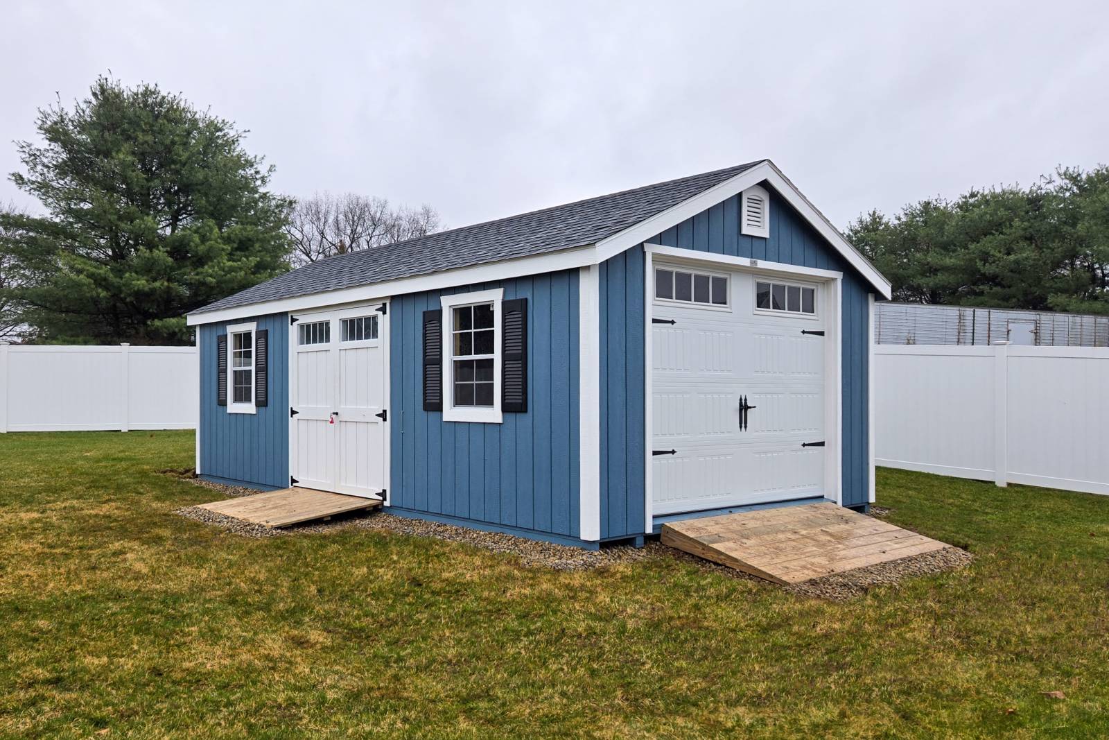 14' x 24' Classic Cape Garage Shown with Options