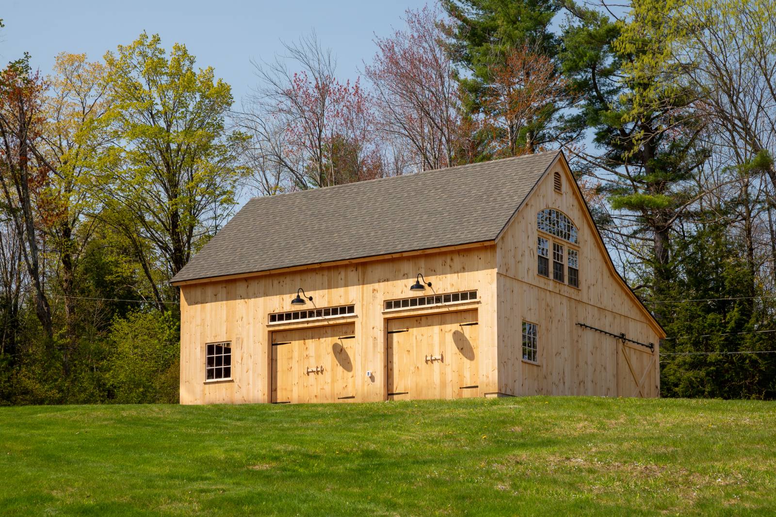 1x10 Shiplap Pine Siding on 32' x 32' Lenox Carriage Barn