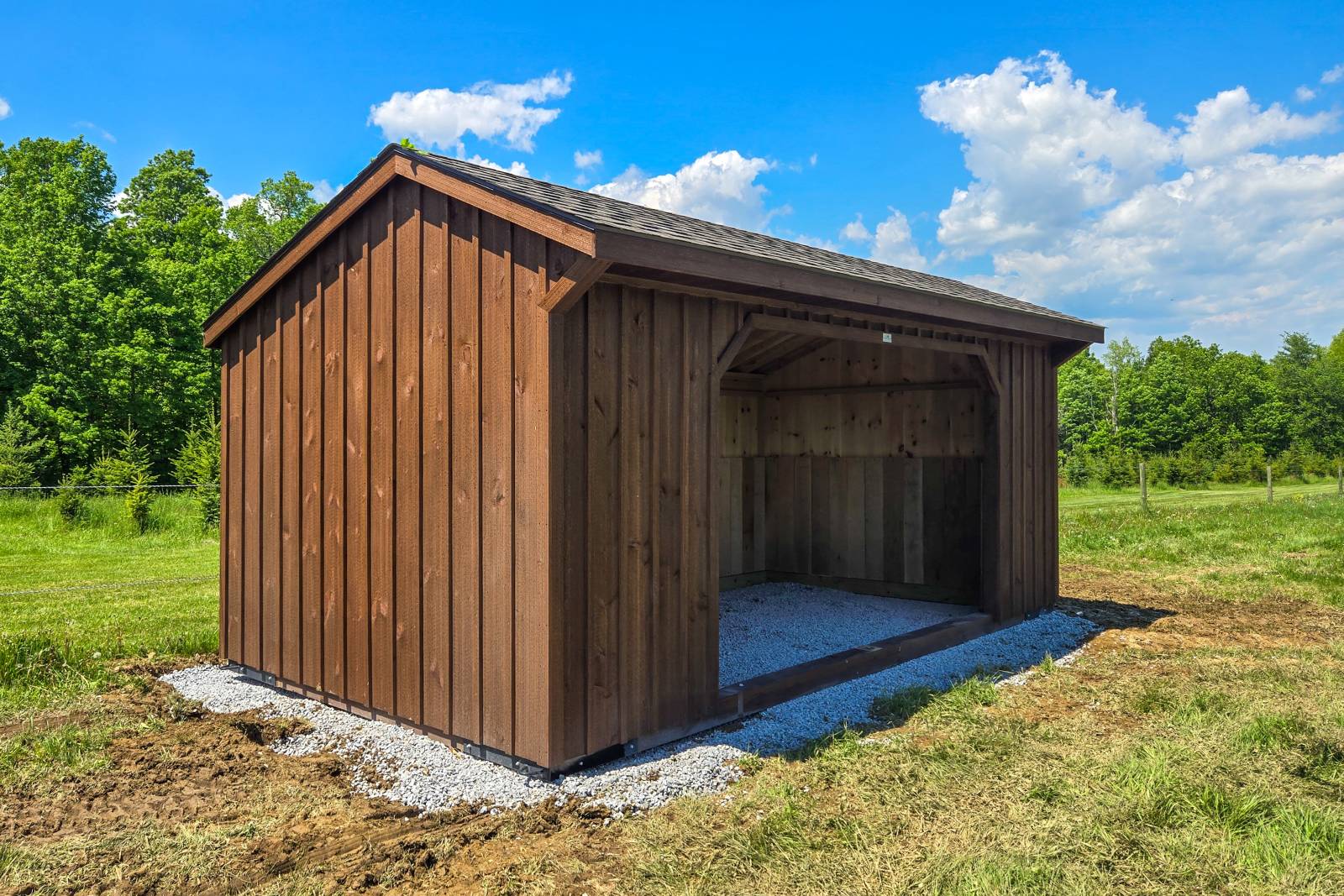 10' x 20' Pine Run-In Horse Barn Shown with Options