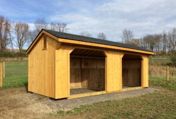 10' x 24' Run-In Horse Barn, Hampton, CT