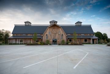 64' x 152' Timber Frame Gambrel-Style Barn, Iowa