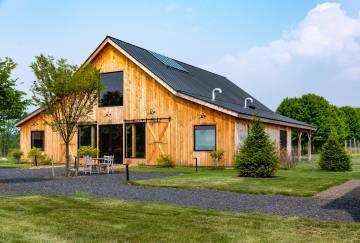 60' x 60' Preakness Saratoga Barn, Hudson Valley, NY