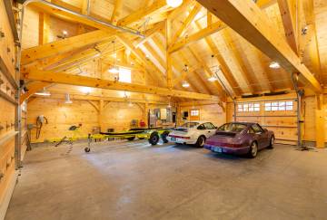 2,500 sq. ft. Timber Frame Barn, Vermont