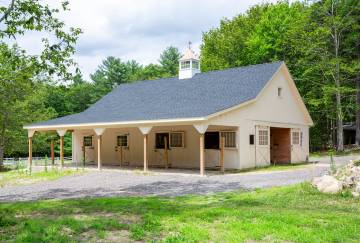 36' x 48' Sutton Center Aisle Horse Barn, Norwell, MA