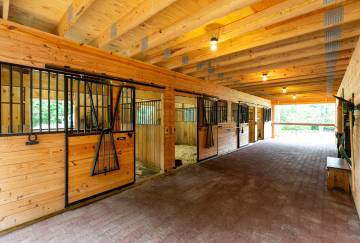 36' x 48' Sutton Center Aisle Horse Barn, Norwell, MA
