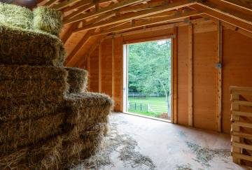 36' x 48' Sutton Center Aisle Horse Barn, Norwell, MA
