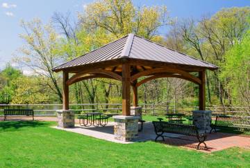 18' x 18' Jackson Timber Frame Pavilion Shown with Options