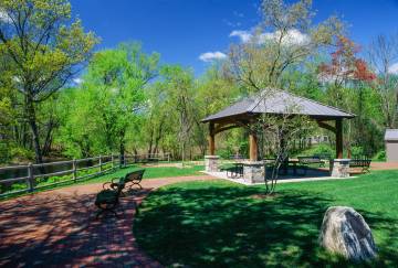 18' x 18' Jackson Timber Frame Pavilion Shown with Options