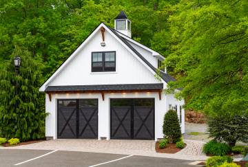 24' x 24' Newport Garage Shown with Options