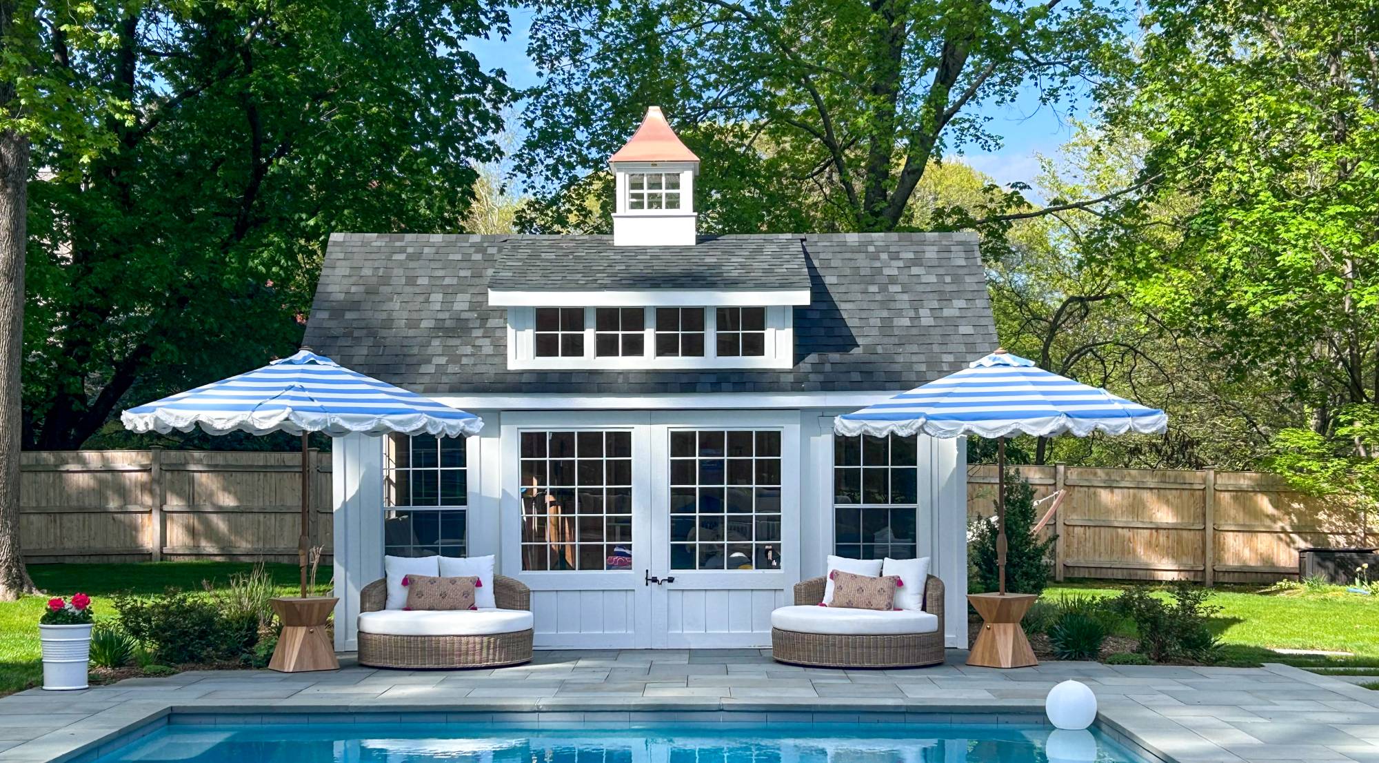 12' x 18' Victorian Carriage House