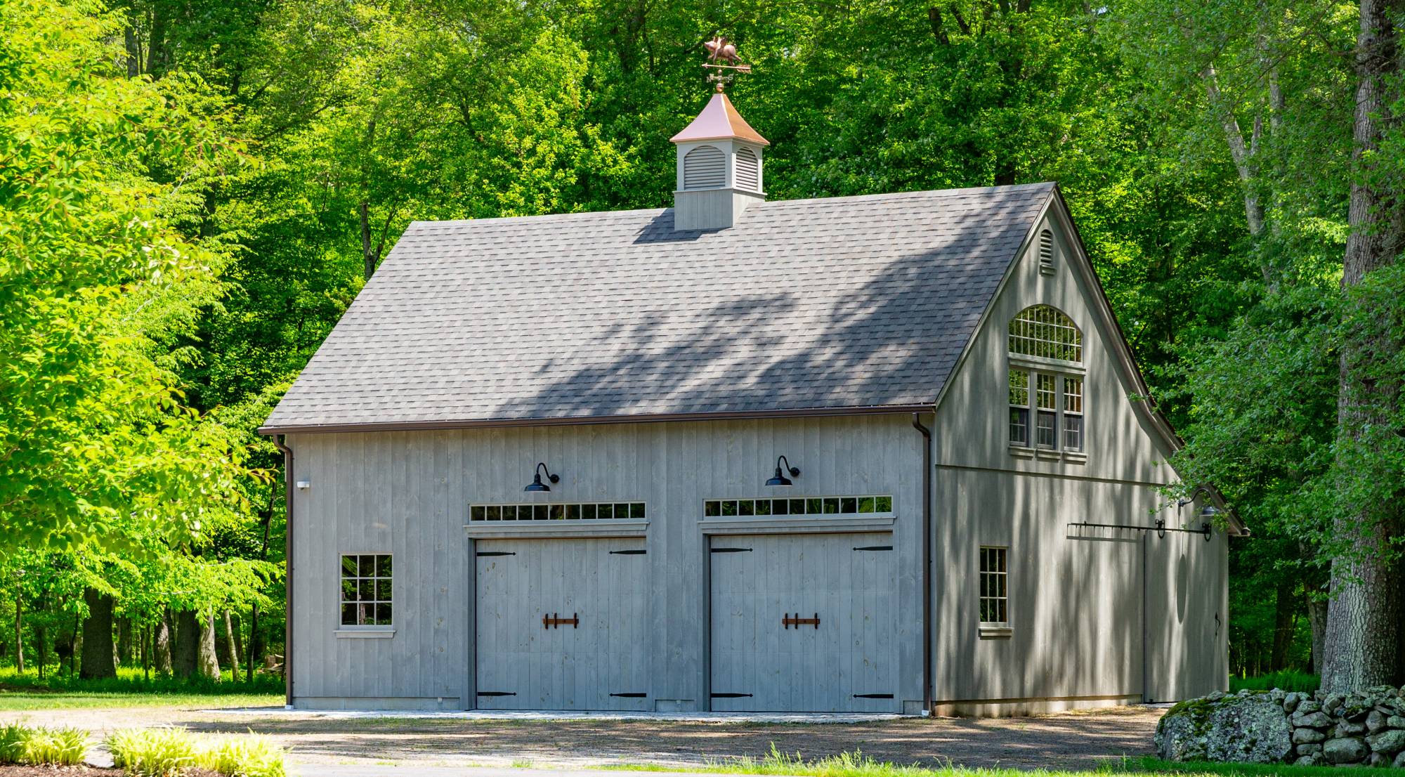 32' x 32' Lenox Carriage Barn Shown with Options