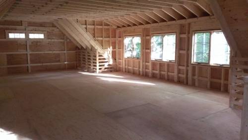 Spacious Upstairs Apartment