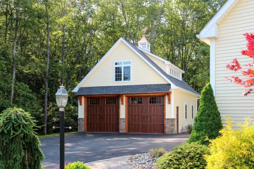 Newport Barn Garage with Timber Frame Eyebrow Roof