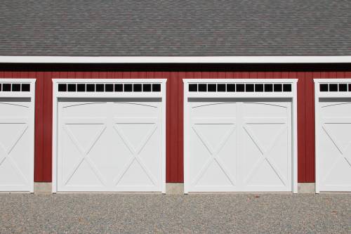 4 Garage Bays