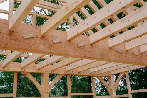 The key beam supporting the floor joists